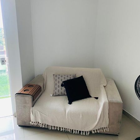 Apartamento Amplo E Confortavel Em 마카에 외부 사진