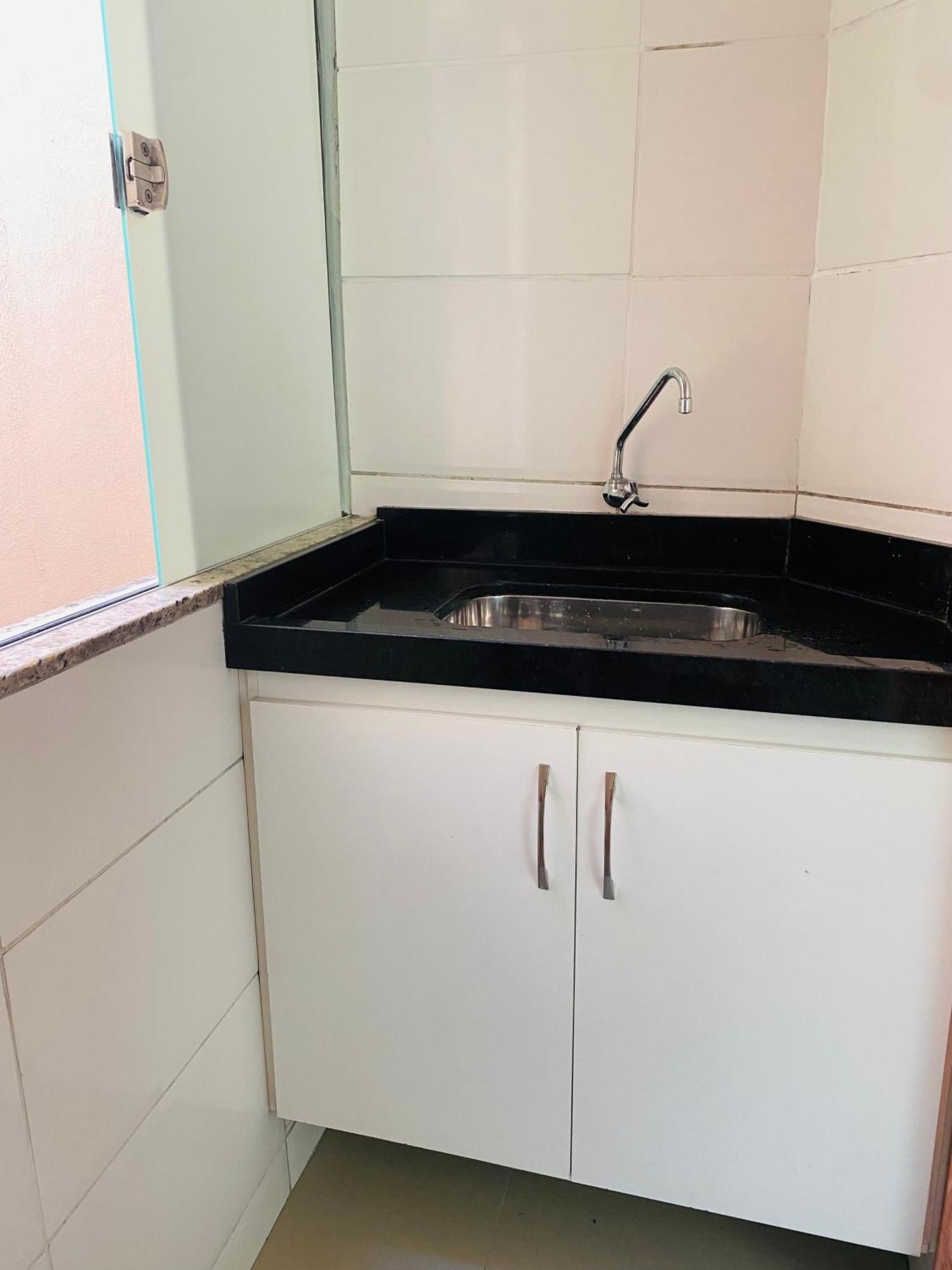 Apartamento Amplo E Confortavel Em 마카에 외부 사진