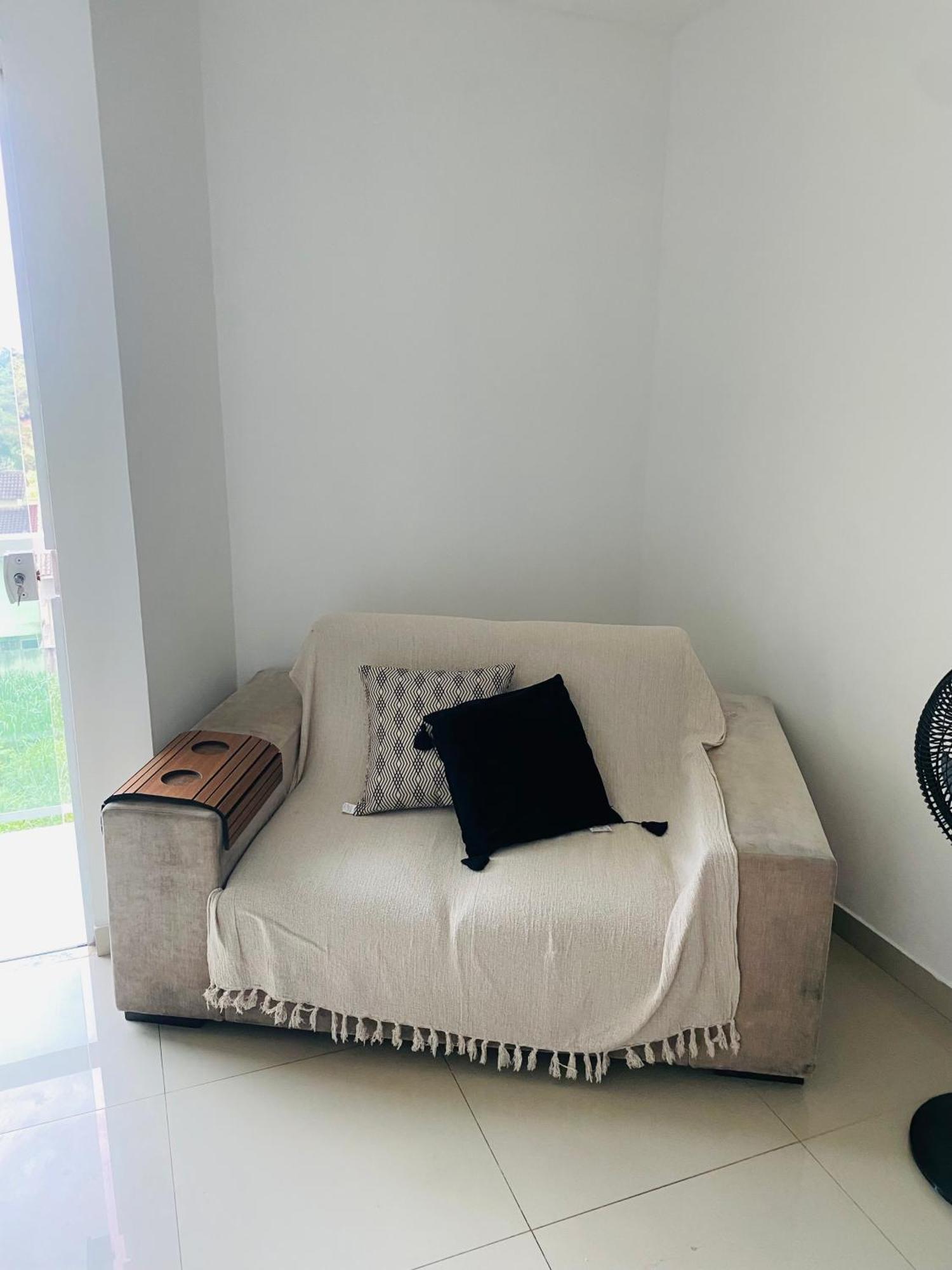 Apartamento Amplo E Confortavel Em 마카에 외부 사진