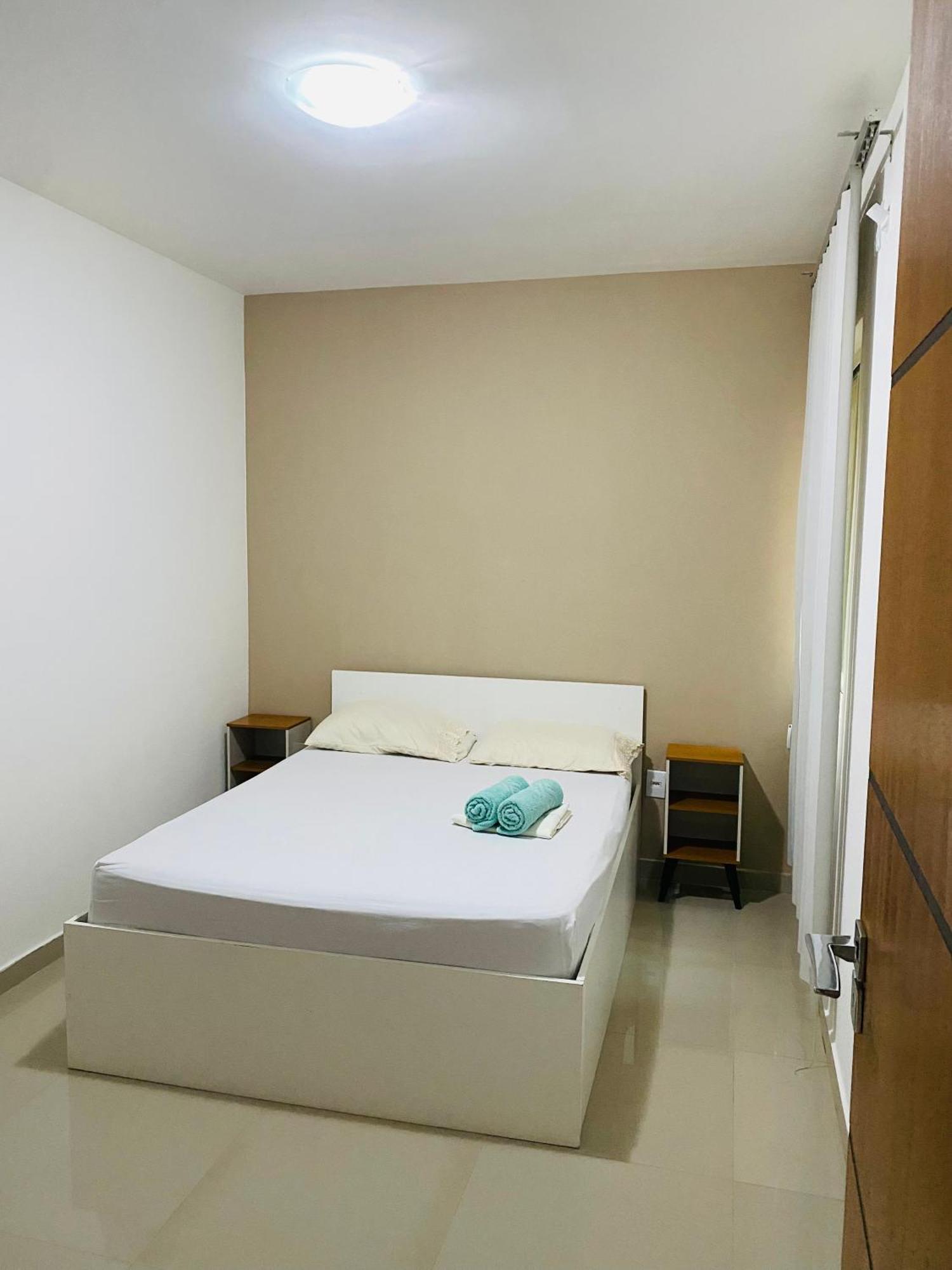 Apartamento Amplo E Confortavel Em 마카에 외부 사진